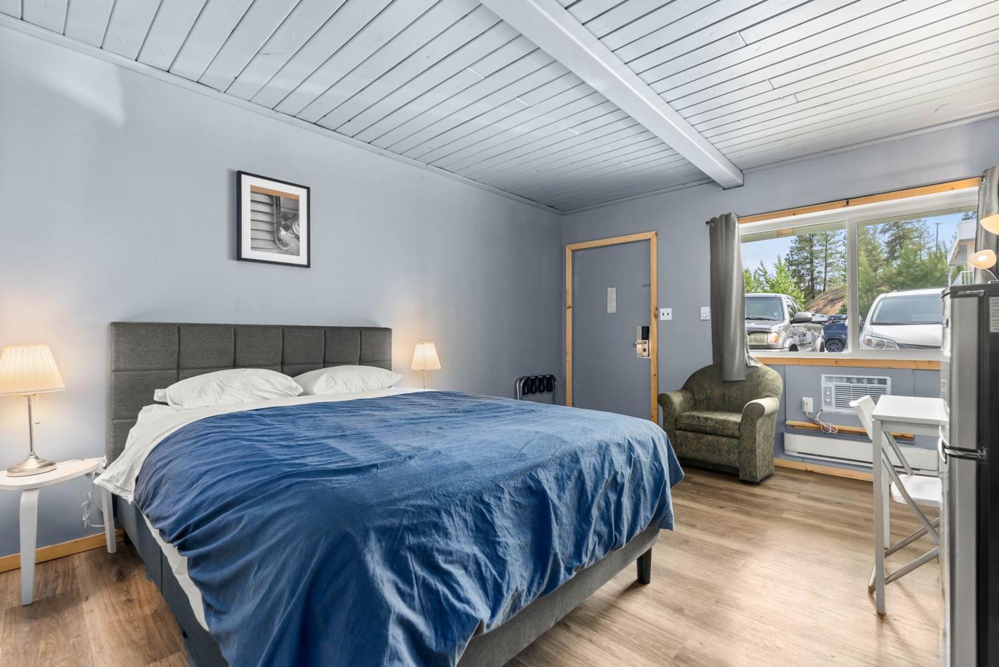 The Villager Inn Princeton Motel Екстер'єр фото
