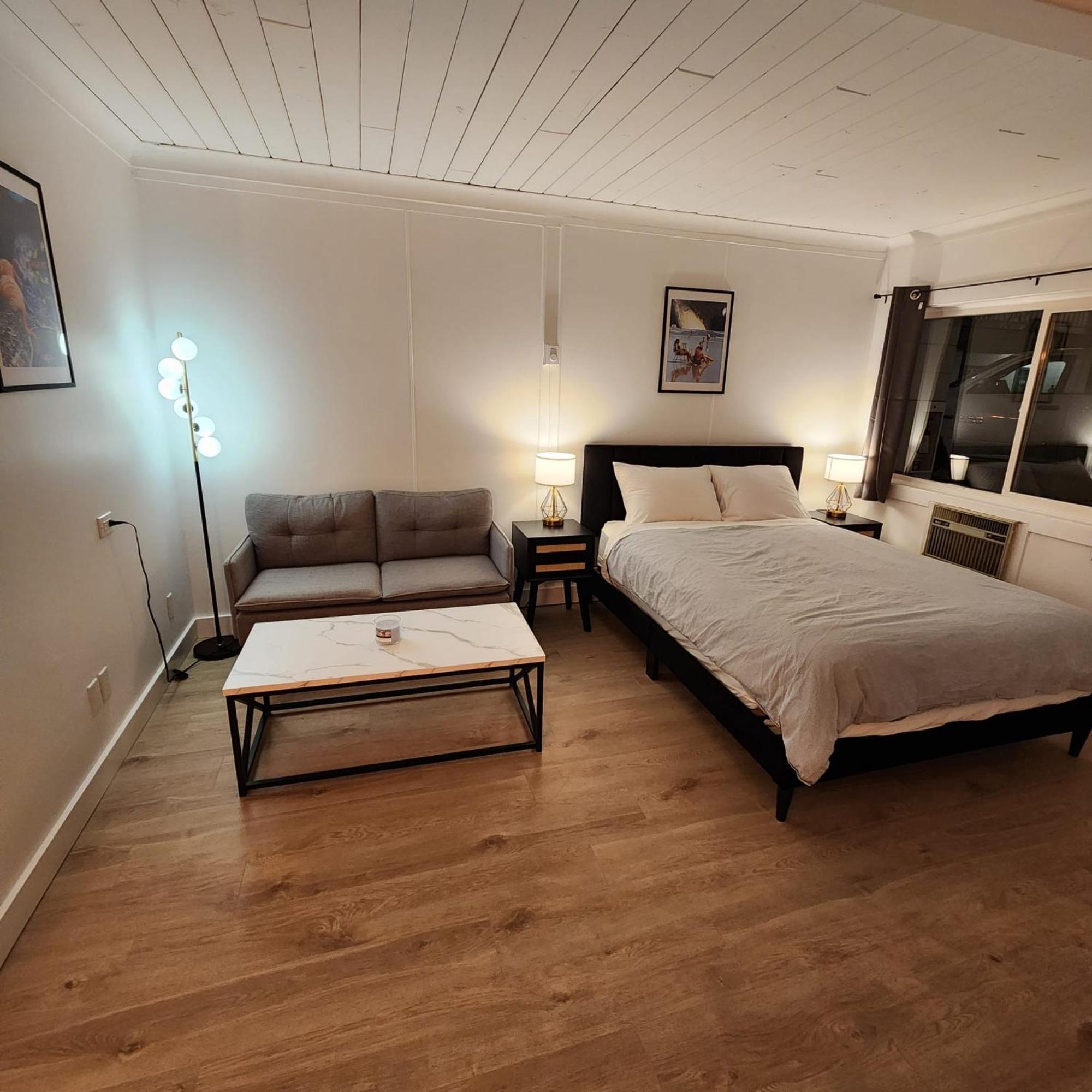 The Villager Inn Princeton Motel Екстер'єр фото